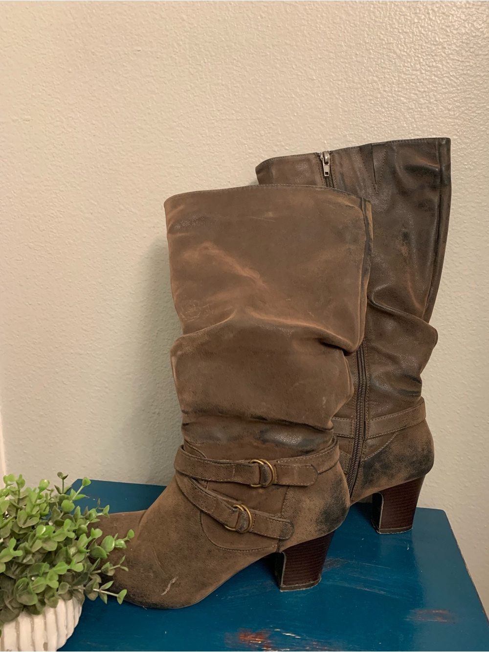 Women's Brown Slouchy Mid-Calf Heeled Boots with Buckle Straps